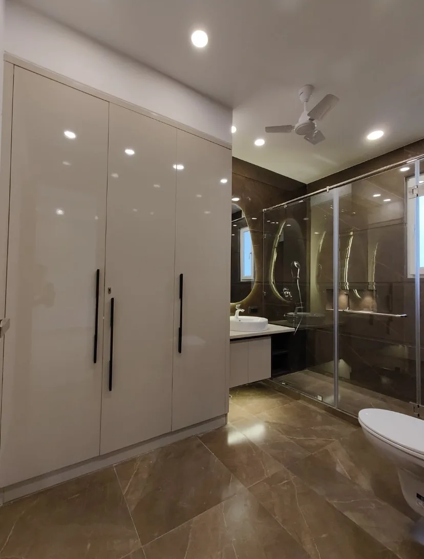 Second bathroom design view